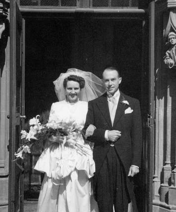 Elisabeth Caulfeild, John Caulfeild, B&W portrait photo