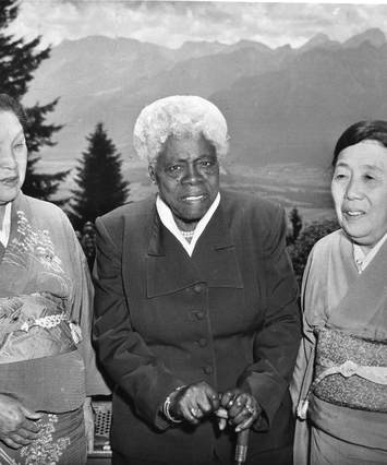 Hiro Ohashi Mary McLeod Bethune  Hideko Inouye, photo