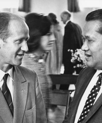 Gottfried Anliker, Mohamed Zain Bin Ahmed, B&W portrait photo