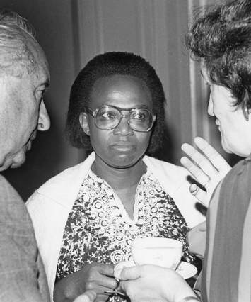 Dora Bantu, Paulette Hofman, B&W portrait photo