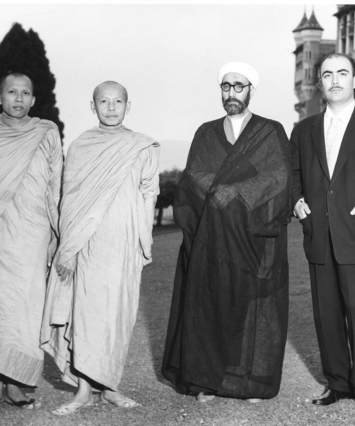 Phra Ehikku Manas Cittadama,Lord Abbot of Wat Mahadhatu,The Ayatullah Mojtahedi of Iran,The son of The Ayatullah Mojtahedi of Iran