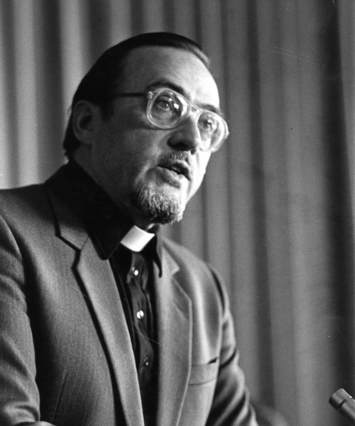 Père Lucal portrait photo