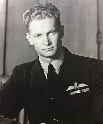 Gordon Wise B&W Portrait Photo 1945 London