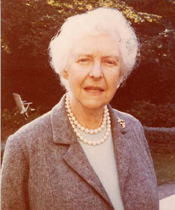 Diane De Watteville Portrait Photo