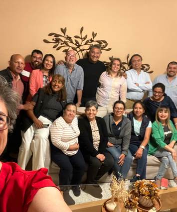 Friends of IofC and GQA gathered in Guatemala to spend time with Ismar on his visit to that country