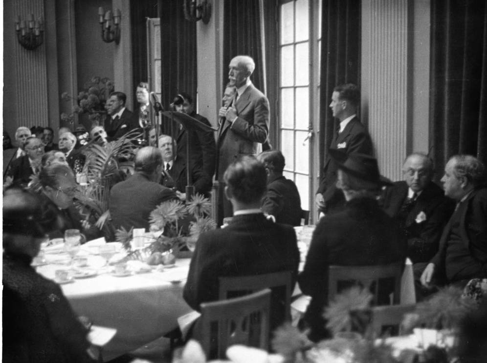 J.A.E.N.Patijn,Carl J. Hambro,Frank Buchman