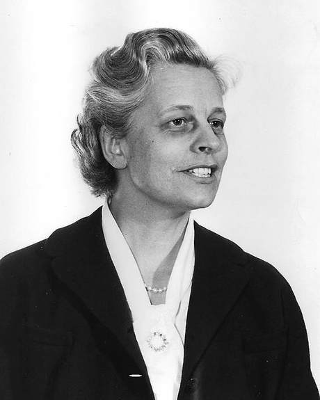 Agnes Hofmeyr portrait photo in B&W