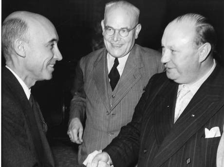 B. Dean, Paul Bausch ,Heinrich Hellwege