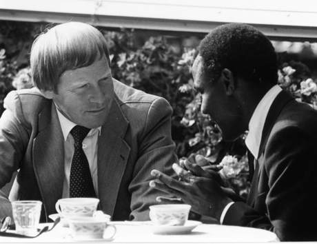 Conrad Hunte,Willy Haller