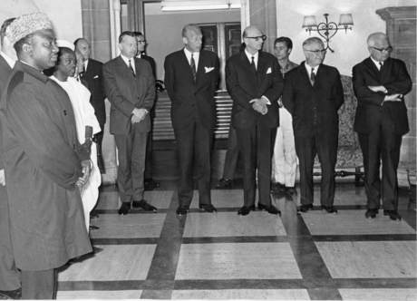 Ado Bayero,Person Unknown,Gerhard Grob,Daniel Mottu,person unknown hess,Ado Bayero,Person Unknown,Gerhard Grob,Daniel Mottu,person unknown ,Richard von Hessen,Hazhegi,Henrik Schaefer Group Photo