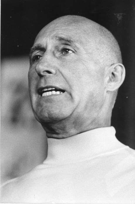 Egon Karter Portrait Photo