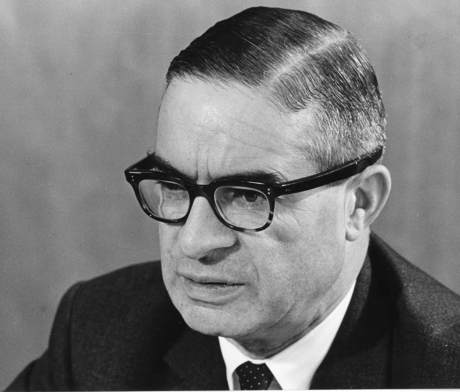 Jean Rey Portrait Photo