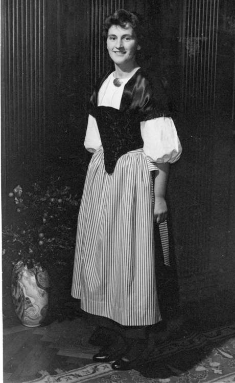 Ruth Dallas Mathis 