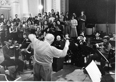 Jean Daetwyler conducting the "Oratorio for our time"