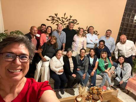 Friends of IofC and GQA gathered in Guatemala to spend time with Ismar on his visit to that country
